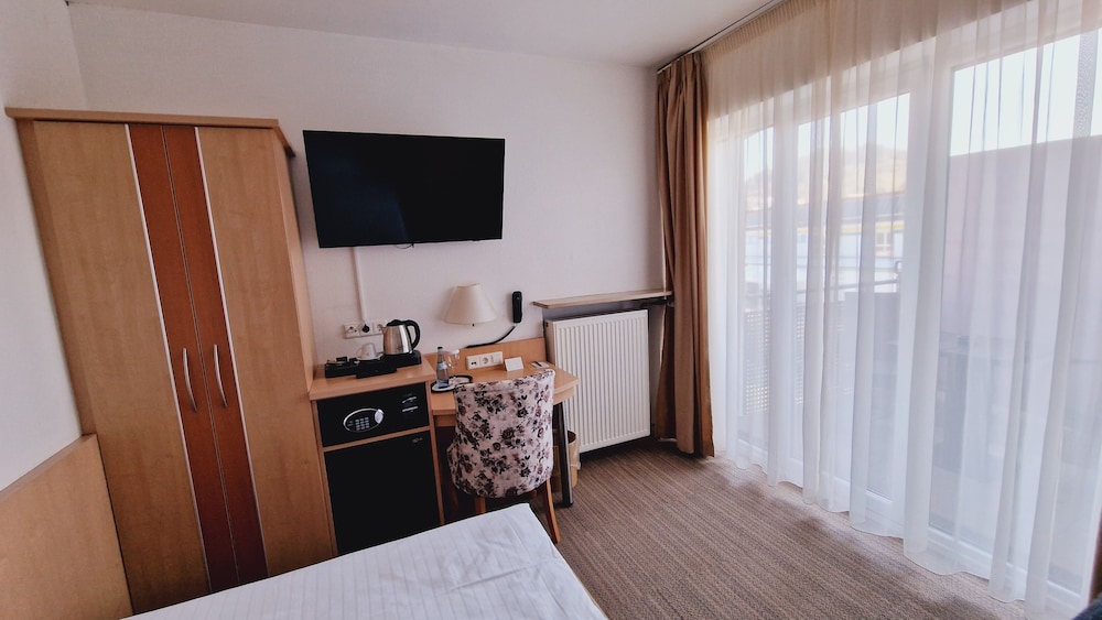 Small Double Room photo 2