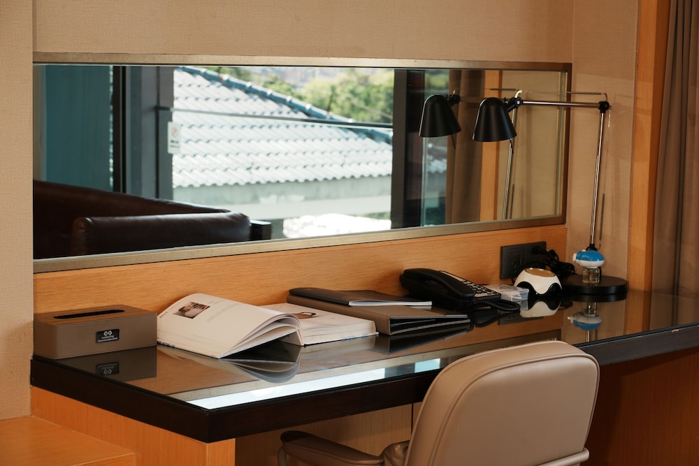Luxury Twin Room, Garden View photo 2