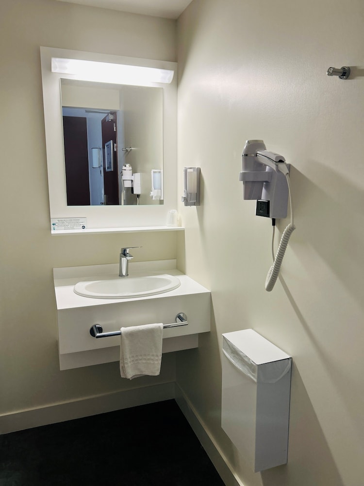 Superior Quadruple Room photo 3