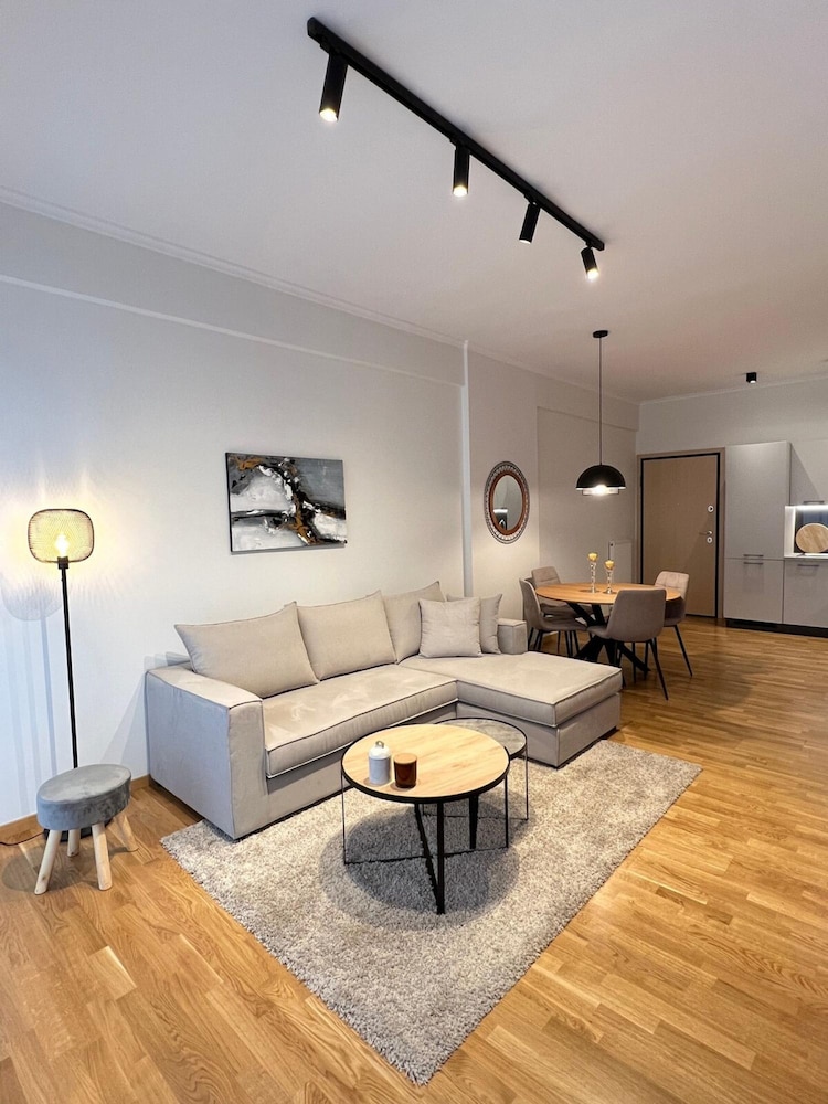 XL Studio, Kitchen, 2 Sofa Beds, Duplex