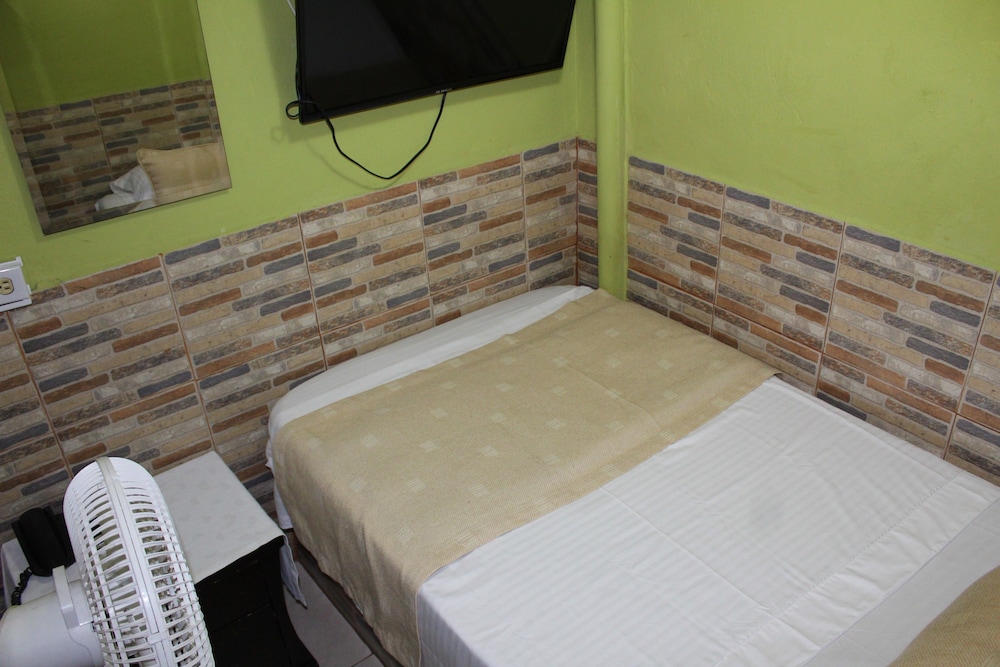 Economy Single Room, Non Smoking, Shared Bathroom photo 1