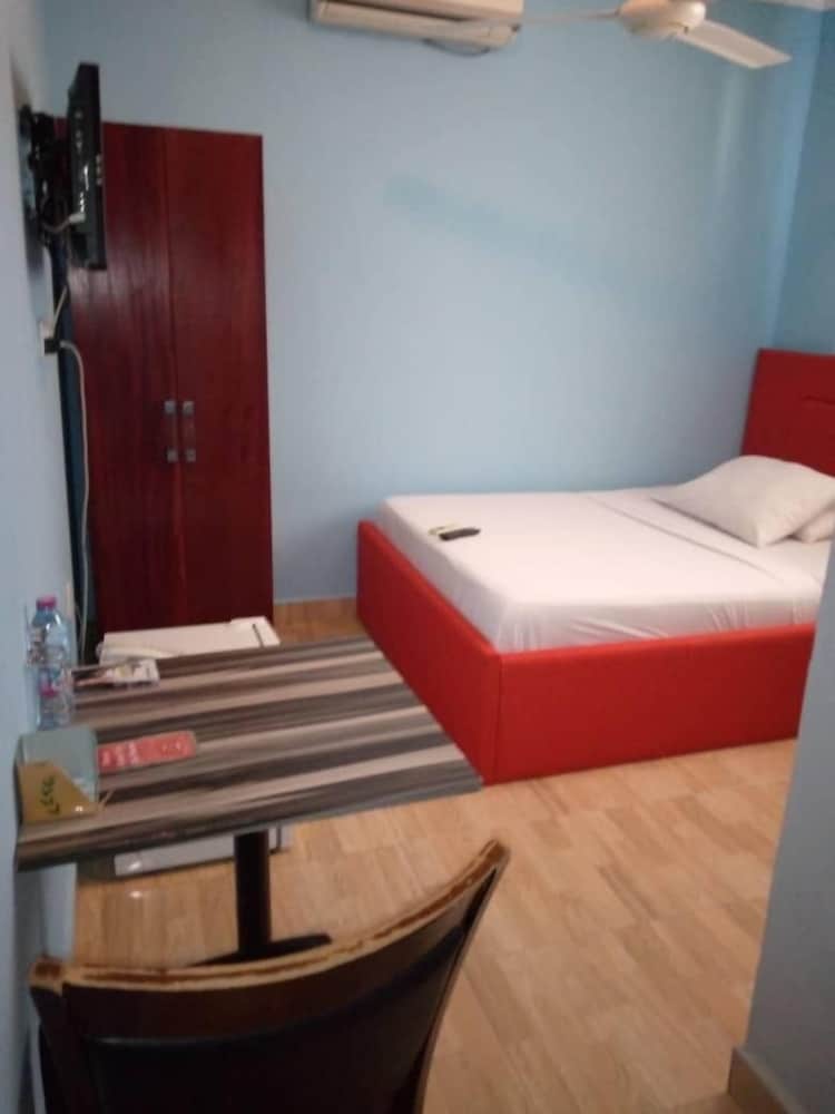 Basic Single Room