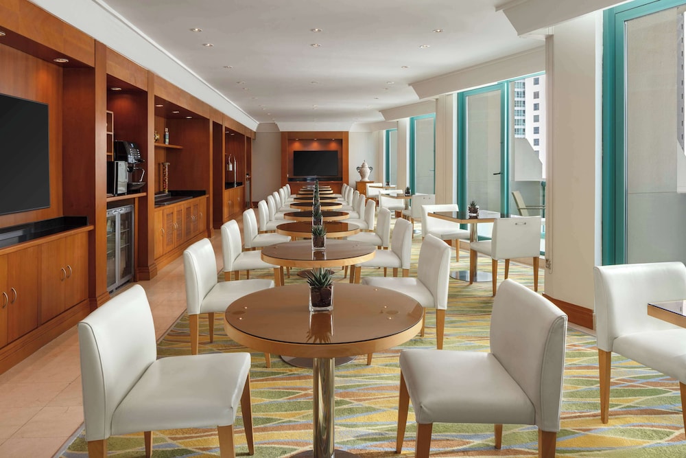 Royal Suite, Sea View thumbnail 6