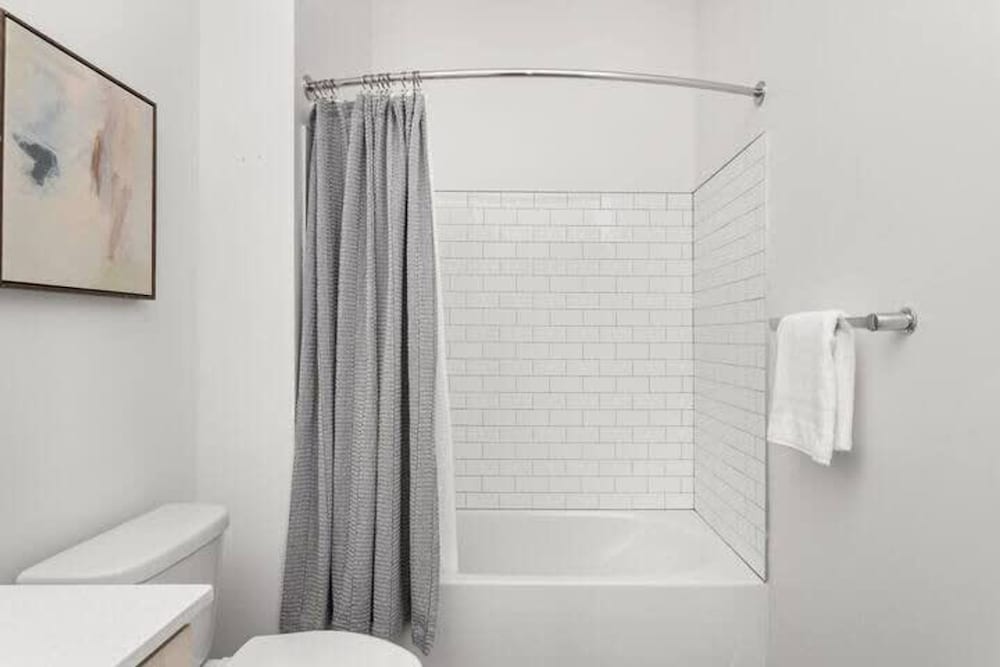 Cozysuites l Chic 1BR Bottleworks Indy 5, Foto 42