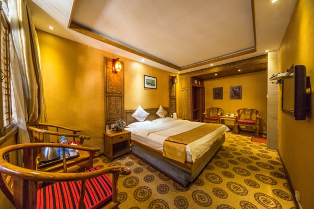 Comfort Room, 1 King Bed photo 2