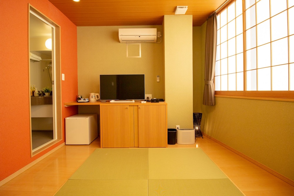Traditional Single Room