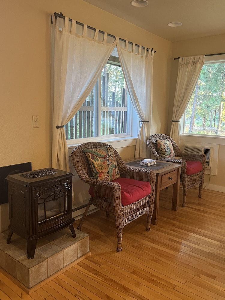 Riverview Studio photo 2