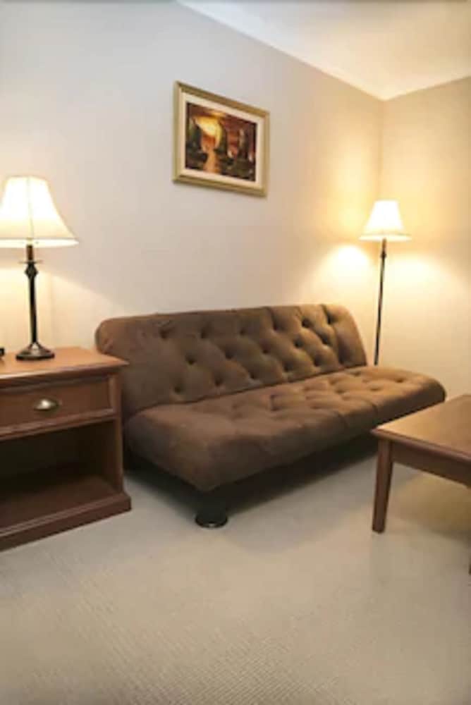 Standard Room, 1 Queen Bed with Sofa bed photo 1