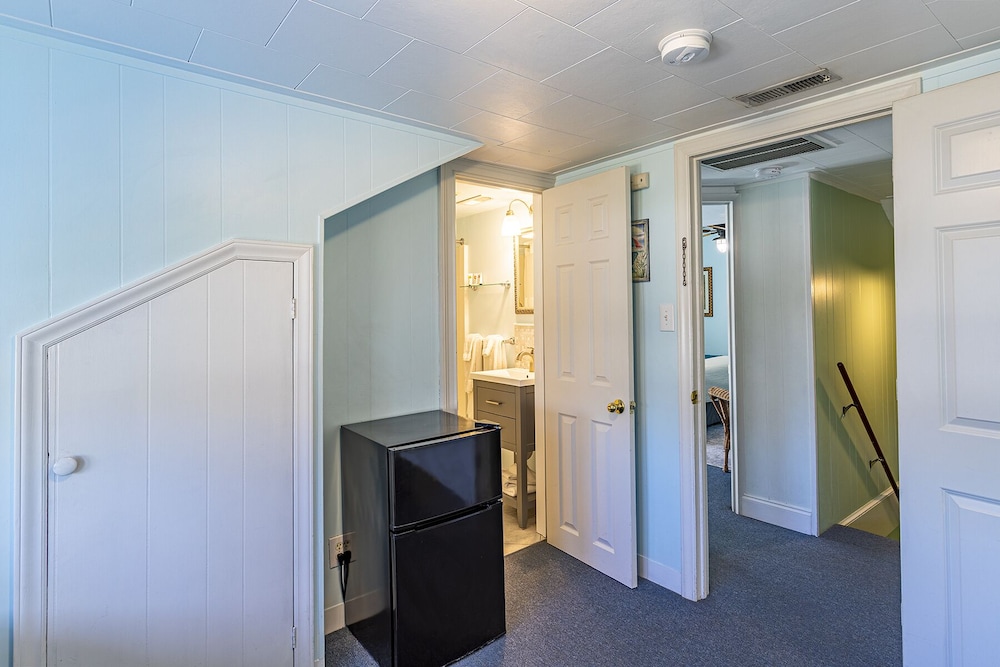 Room 13 - Shore Break Room photo 3