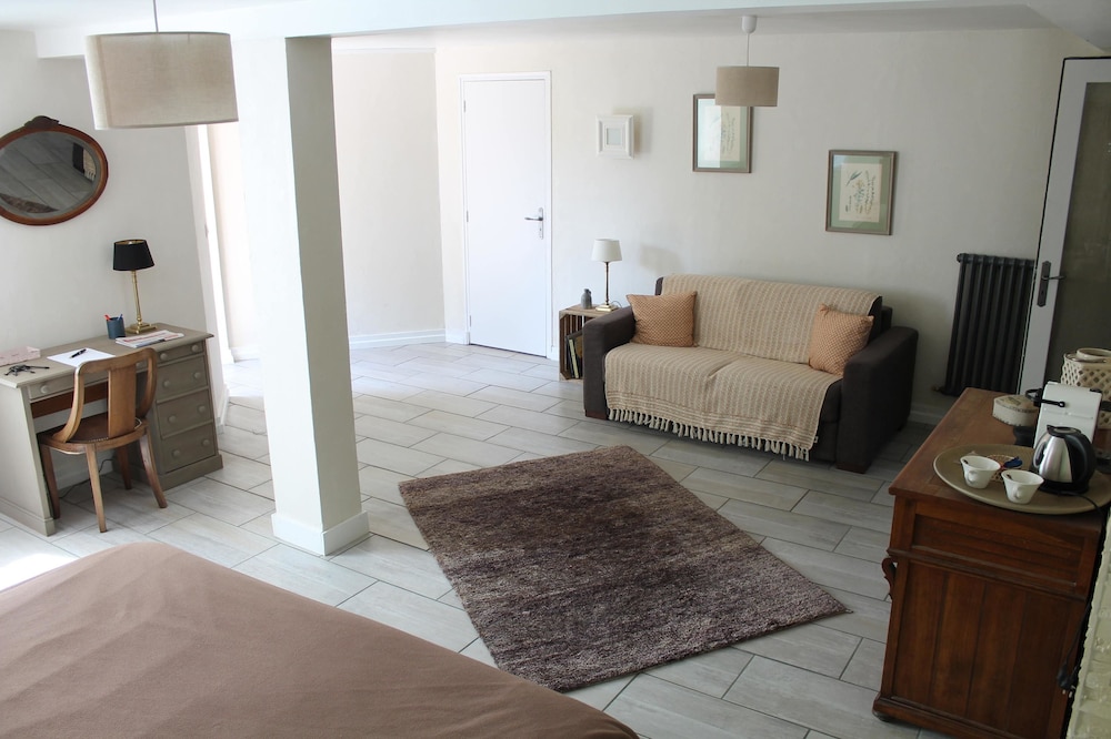 Superior Double Room, Garden View (Chambre Peintre) photo 3