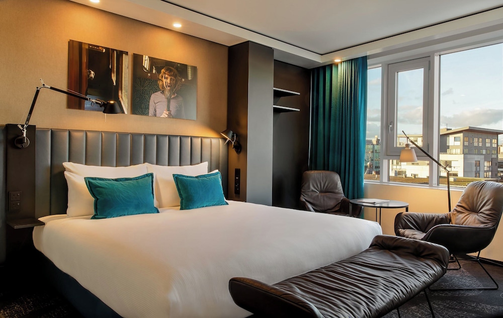 Superior Room (with a queen or king size bed)