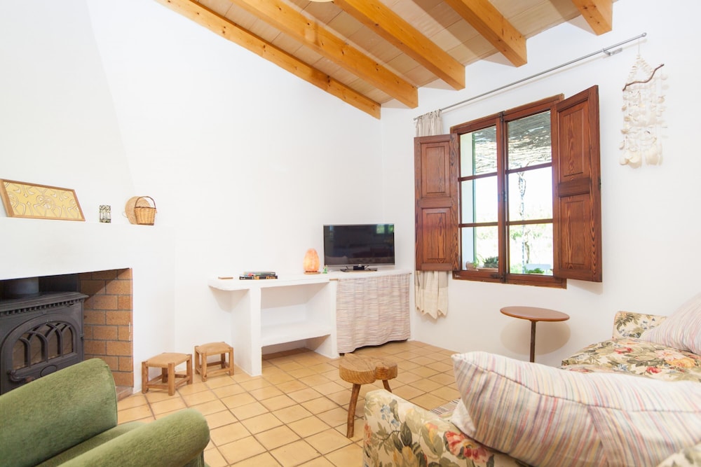 Villa photo 3