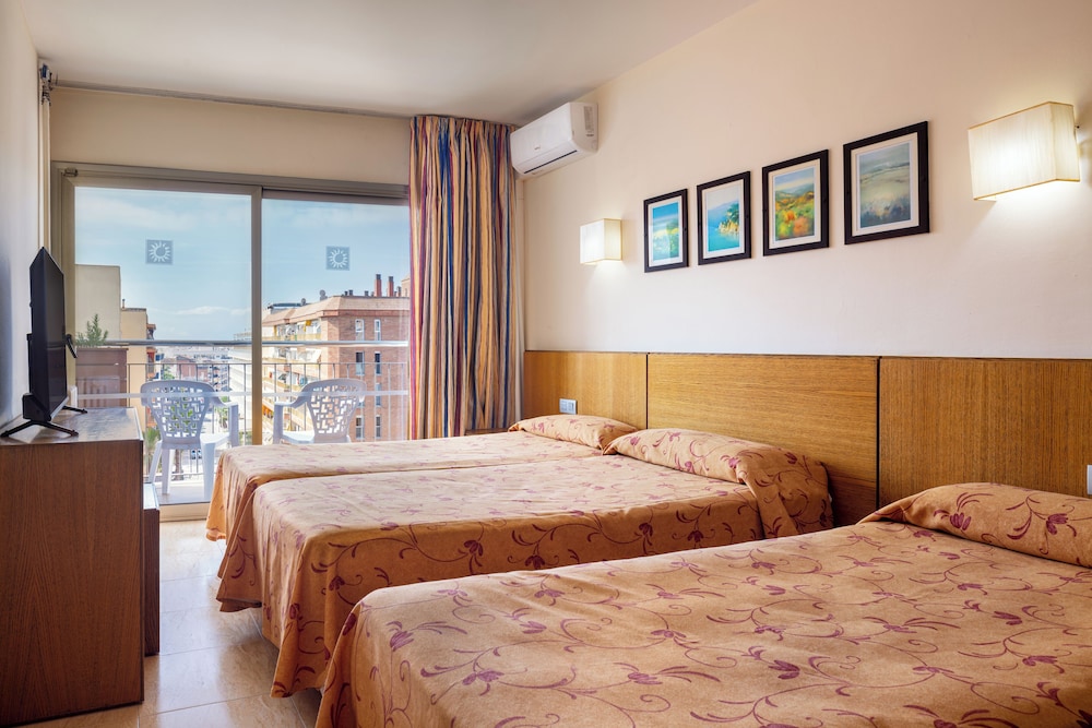 Quadruple Room, Balcony (2 Adults + 2 Children)