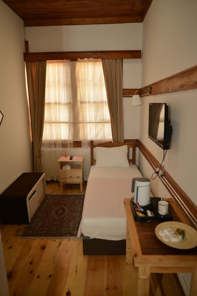 Deluxe Single Room photo 3
