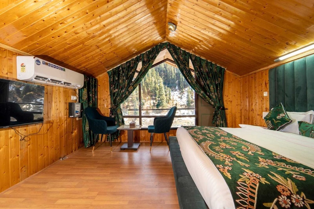 Luxury Double Room, Balcony photo 3