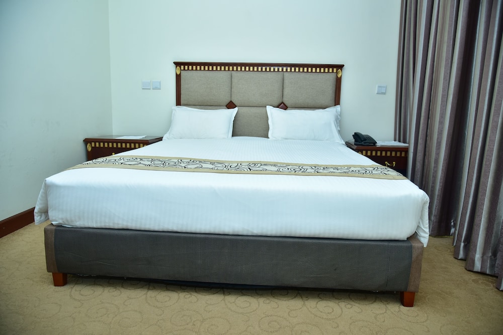 Standard Double Room, Private Bathroom, City View photo 1