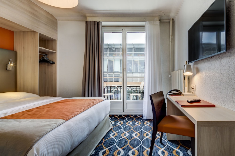 Classic Room, 1 Queen Bed - Photo 3