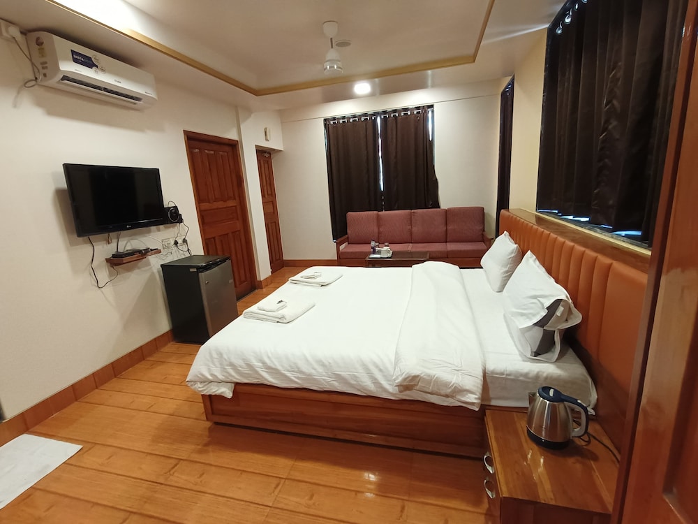 Super Deluxe Room
