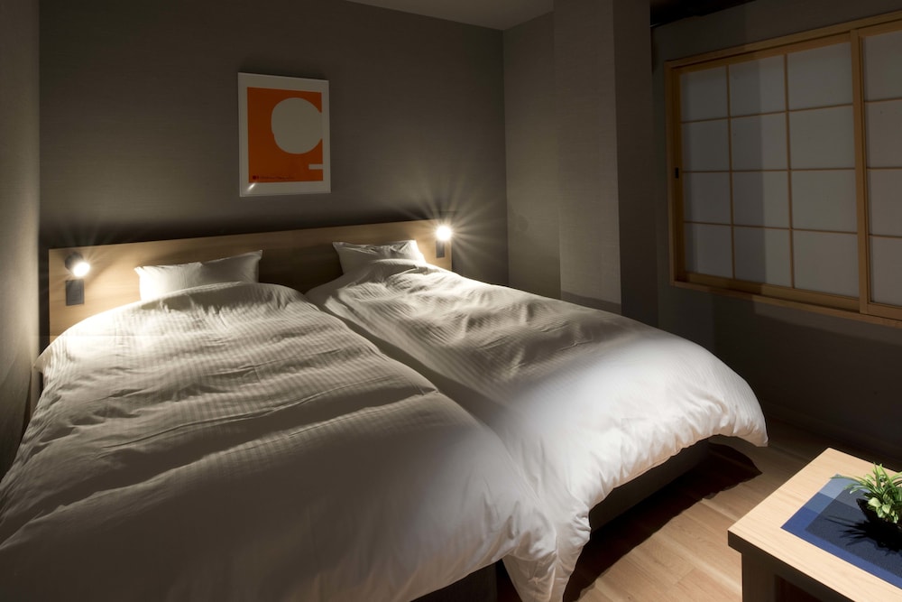 [203] Hollywood Twin Room photo 1