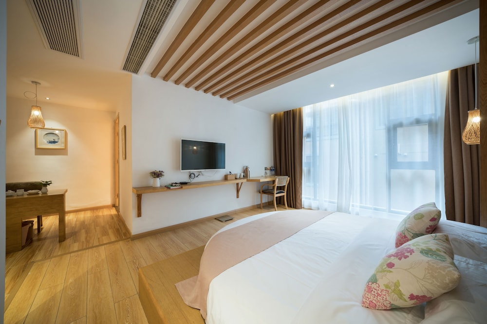 Romantic Room (Round Bed) photo 3