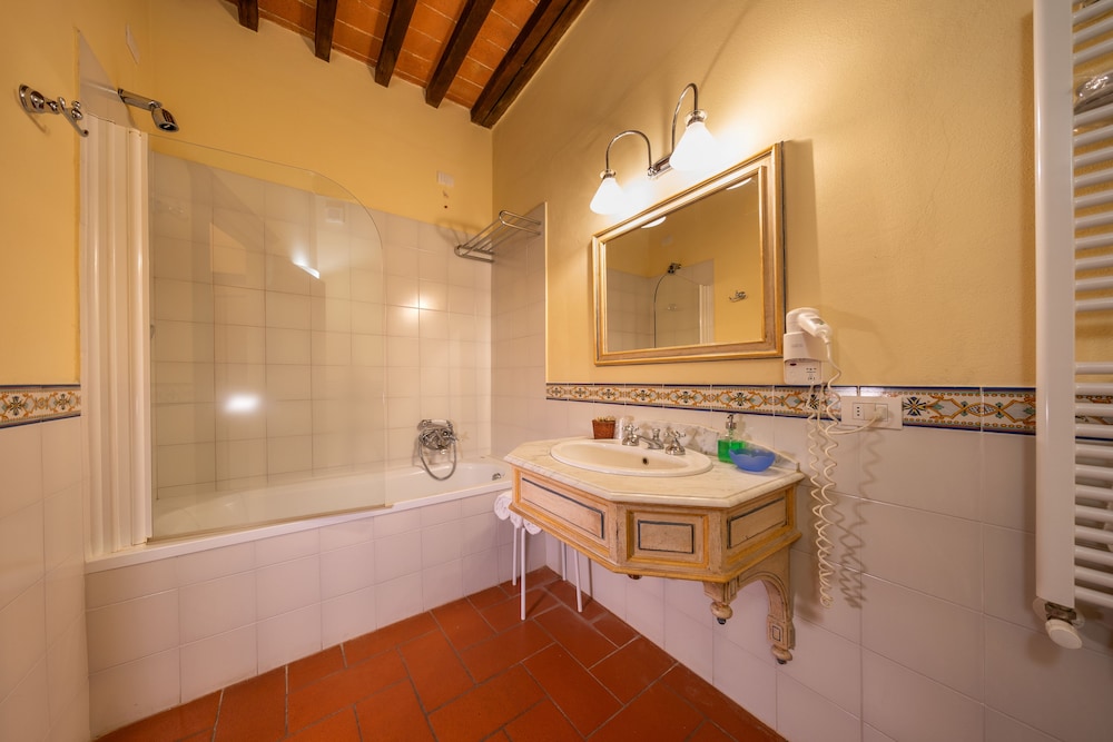 Classic Double Room - Photo 6