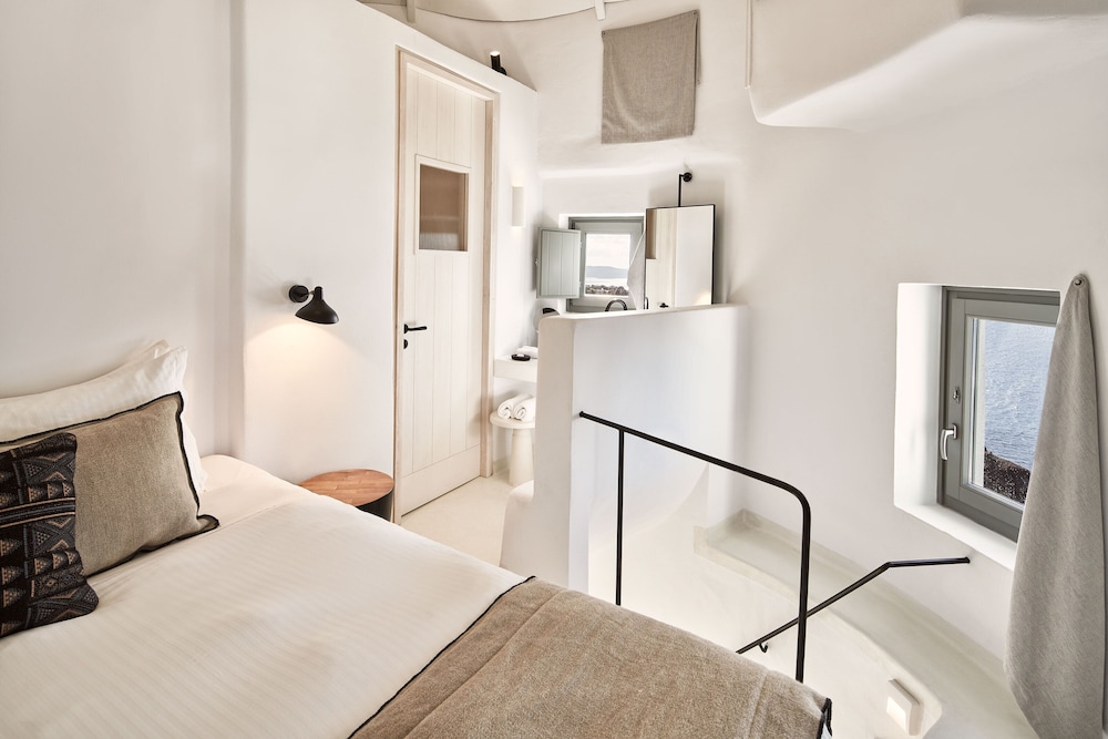 Deluxe Suite, Jetted Tub, Sea View (Windmill)