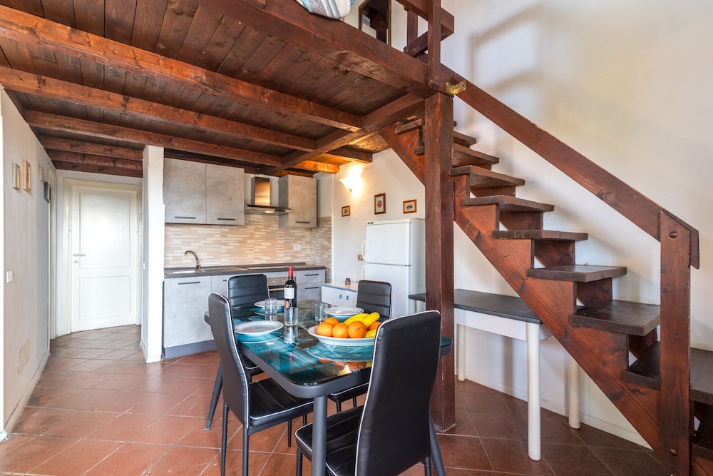 Family Apartment, 2 Bedrooms, 2 Bathrooms (Rotondo Residence 98 1.5Km From The)