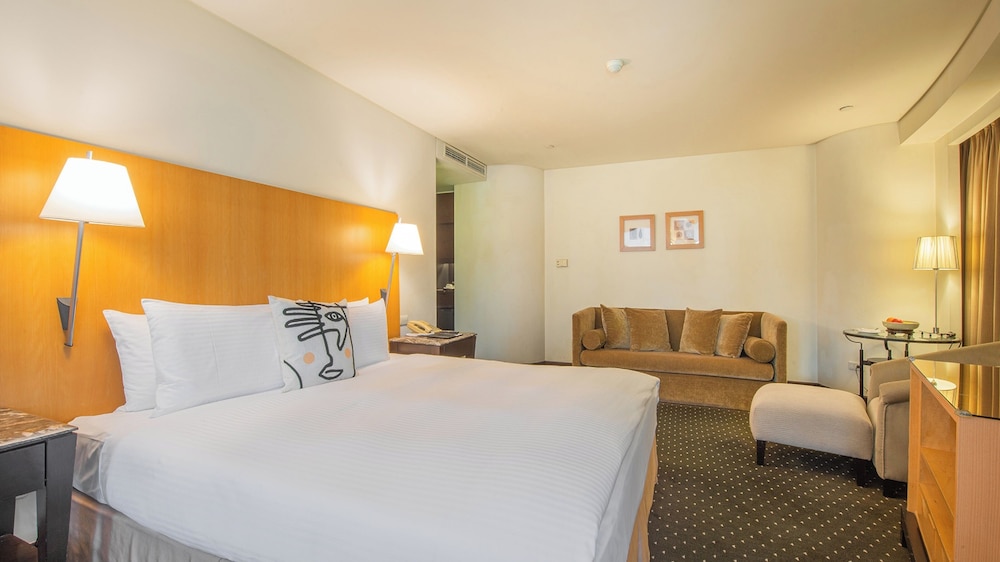Superior Suite - Photo 1