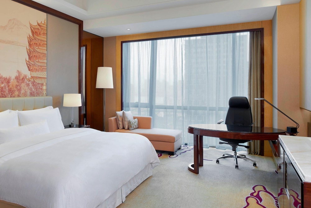 1 King Bed, High Floor - 15th and above, Guest Room