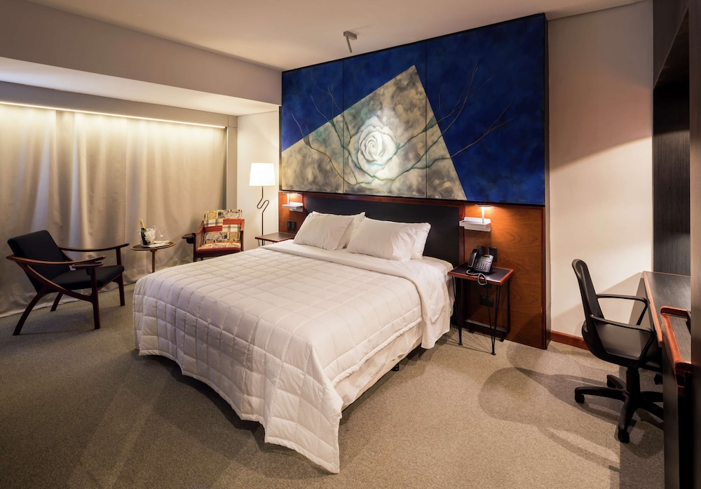 Deluxe Room, 1 King Bed - Photo 1