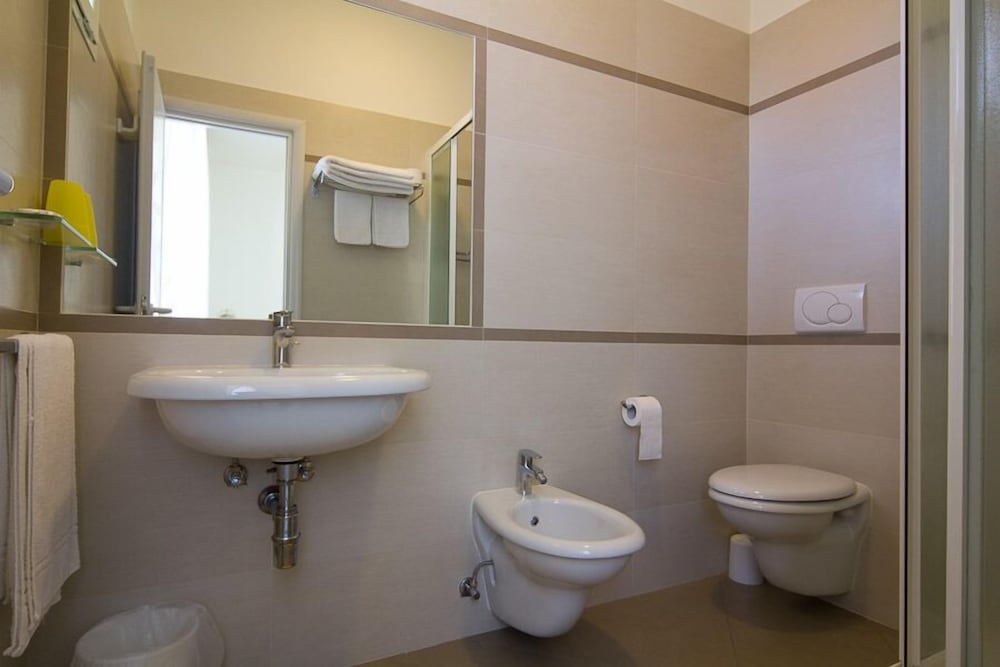 Triple Room - Photo 2