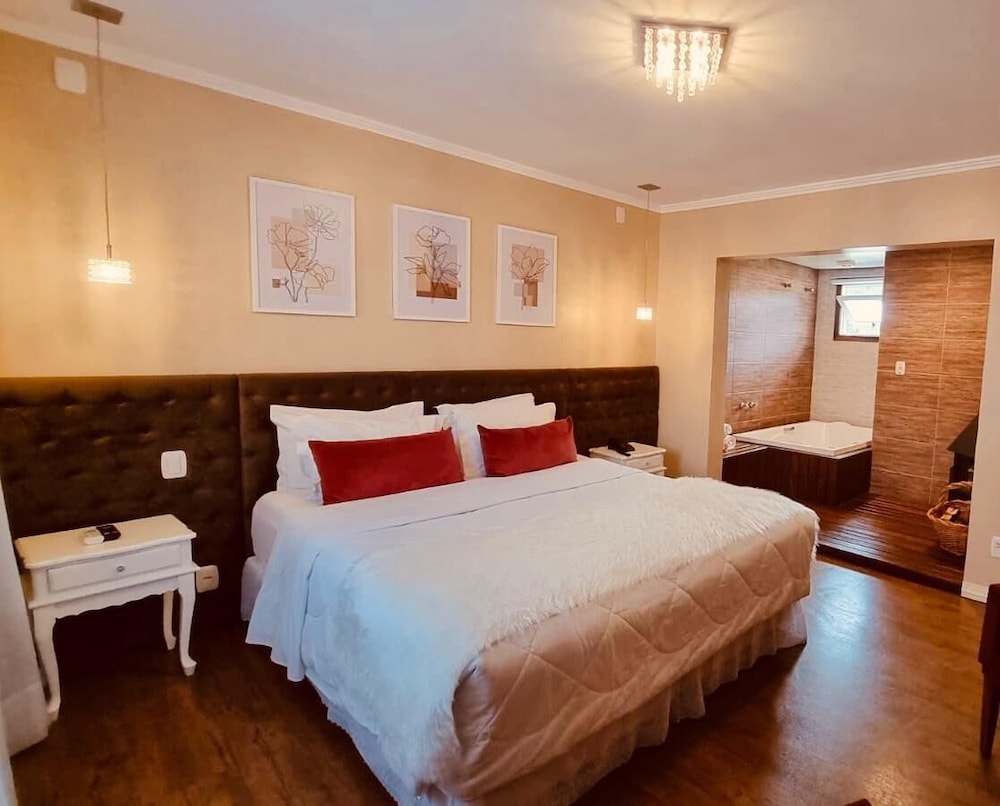 Suite Master - Photo 1