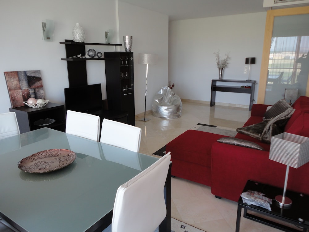 Apartment, 1 Bedroom, Balcony photo 1