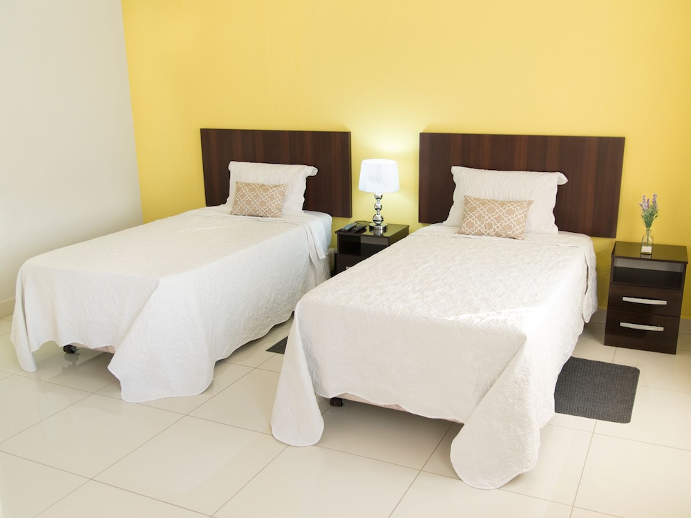 Standard Twin Room photo 1