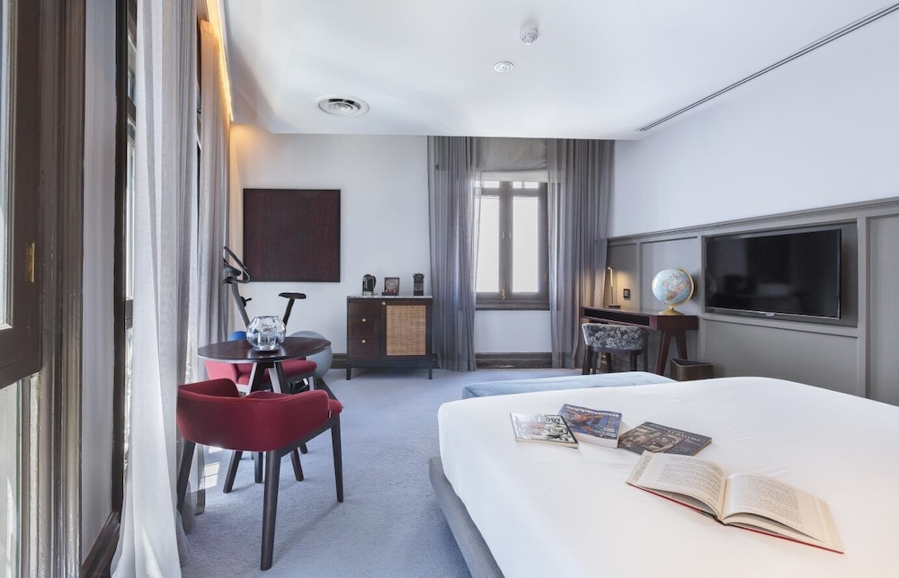 Deluxe Room, Corner photo 3