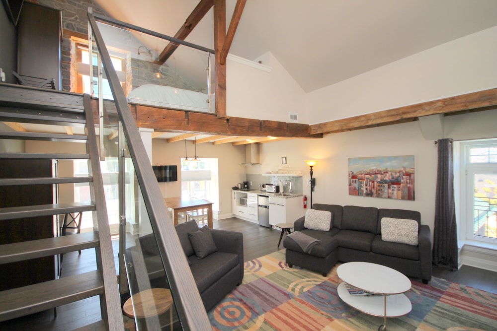 Loft Suite 2