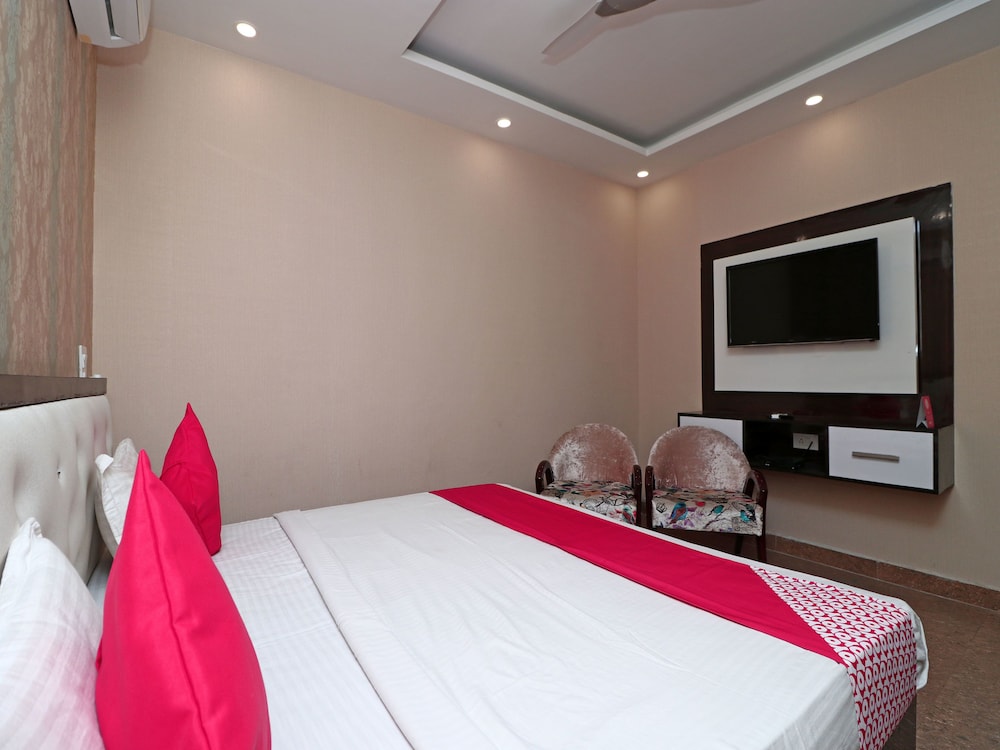 Single Room, 1 King Bed photo 2