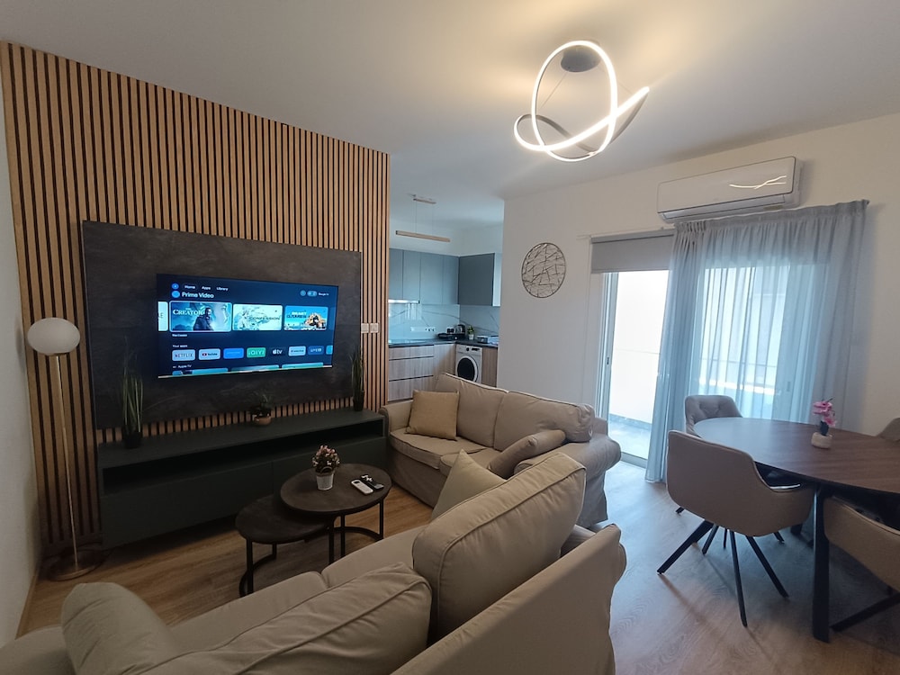 Apartment photo 1