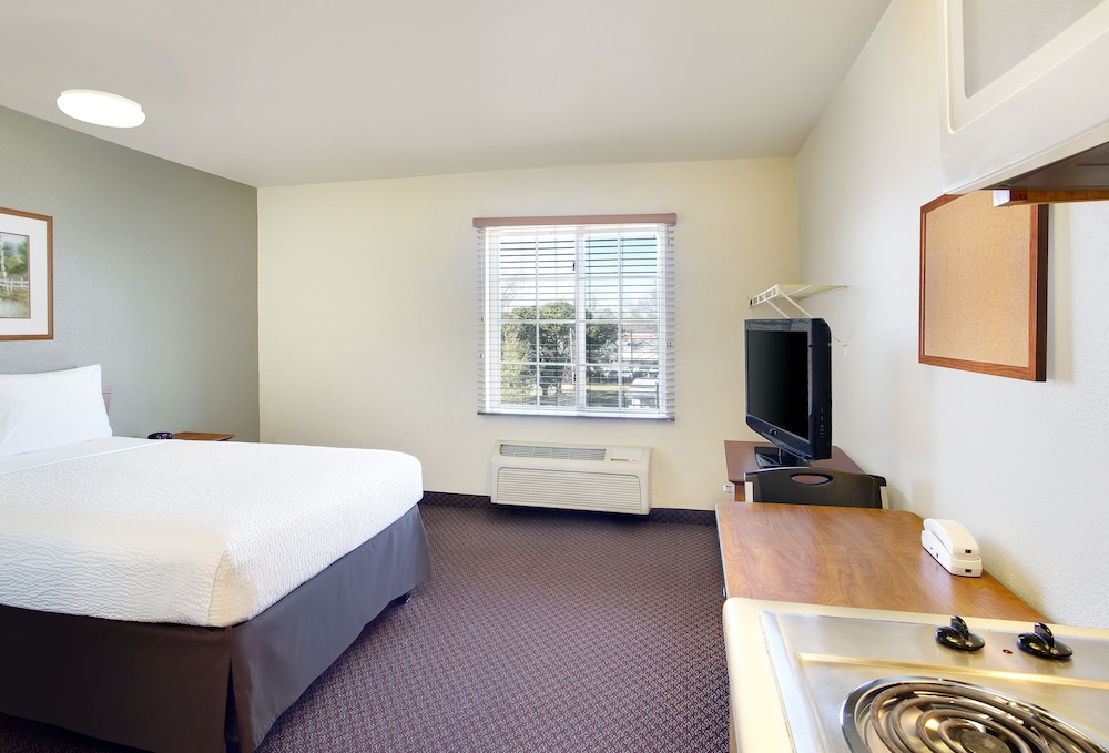 Room, 1 Queen Bed, Non Smoking photo 3