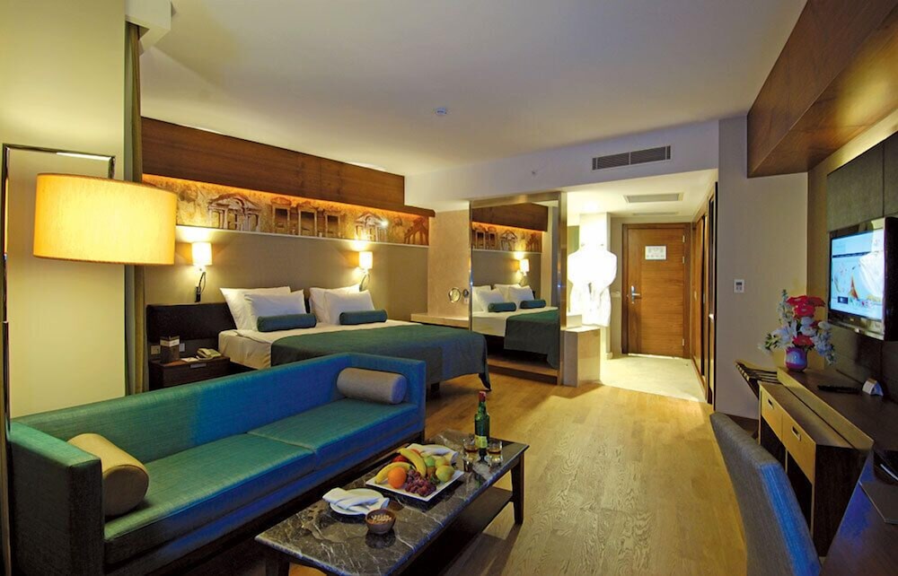 Elite Suite
