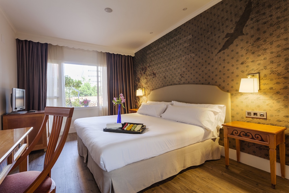 Double Room, Balcony