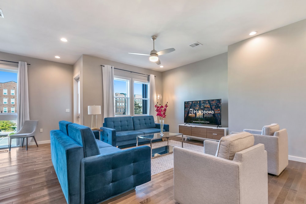 Family Townhome, 4 Bedrooms, Balcony