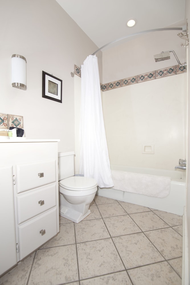 Luxury House, 2 Bedrooms, Kitchen (The Main House) photo 2