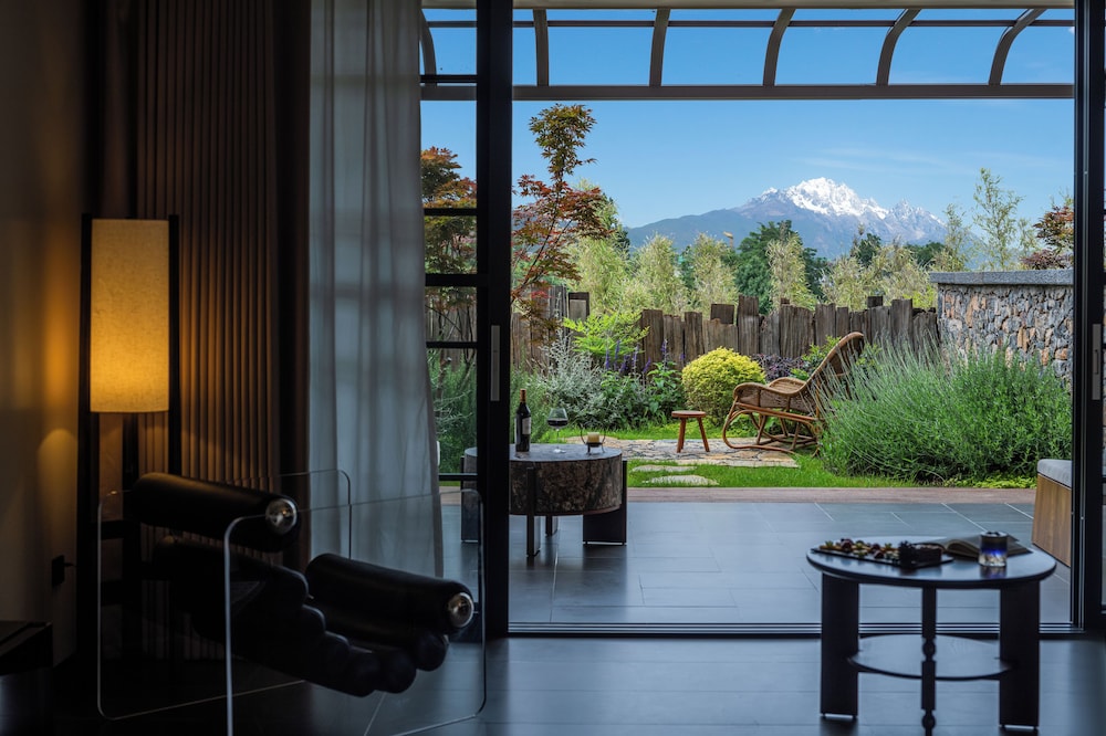 Panoramic Twin Room, Mountain View