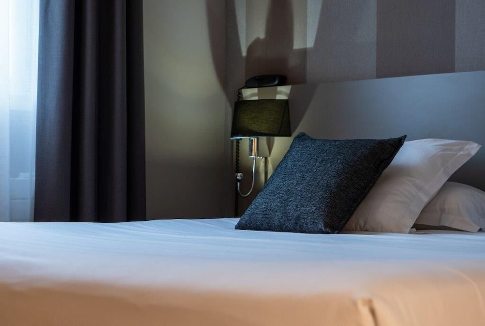 Comfort Room photo 2