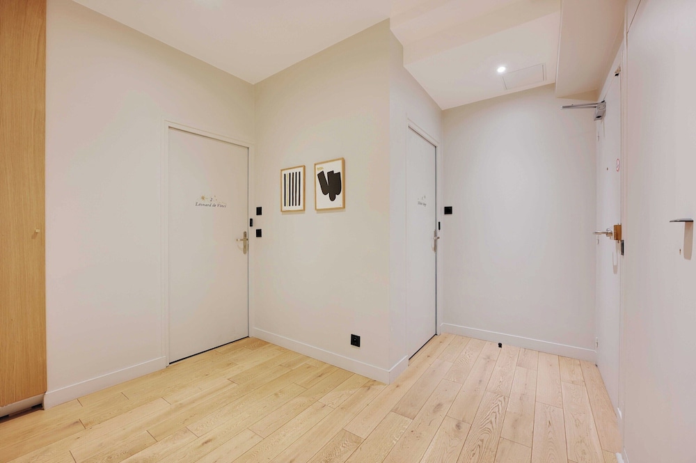 Apartment photo 3