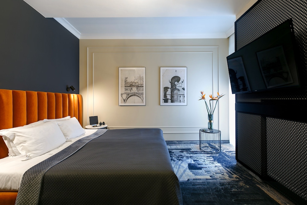 Classic Double or Twin Room - Photo 5