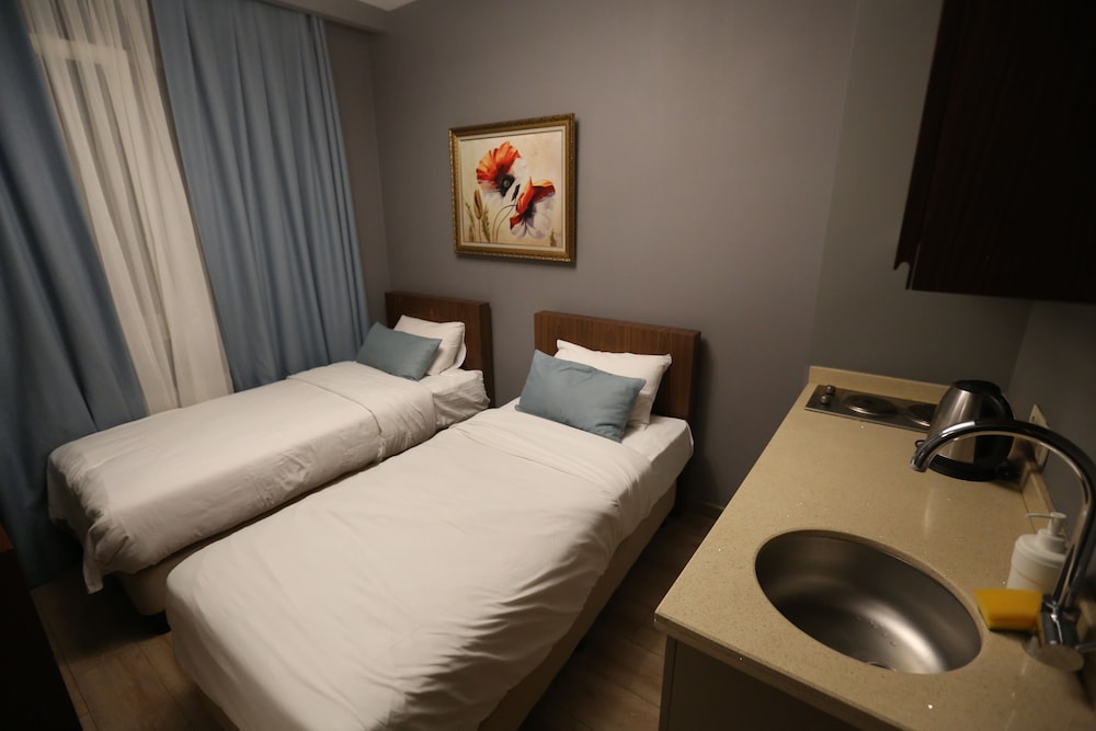 Family Quadruple Room photo 2