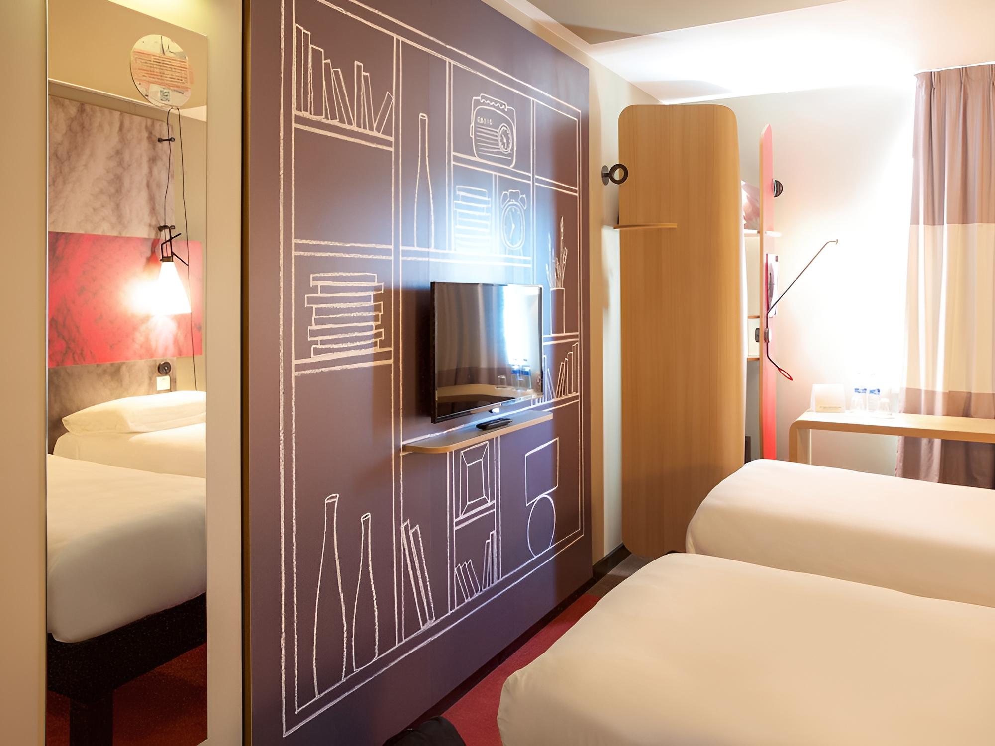 Standard Twin Room, 2 Twin Beds photo 3