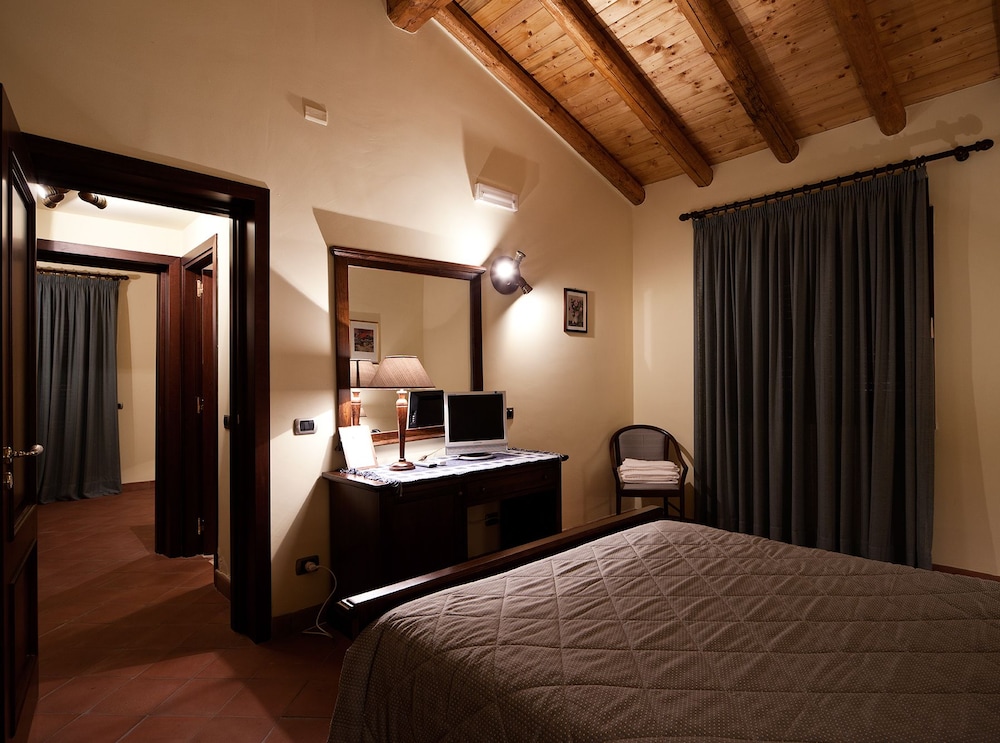 Quadruple Room, 2 Bedrooms photo 1